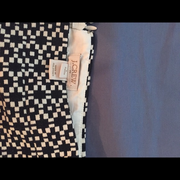 Black/white patterned Jcrew pencil skirt // 4P - Picture 4 of 4